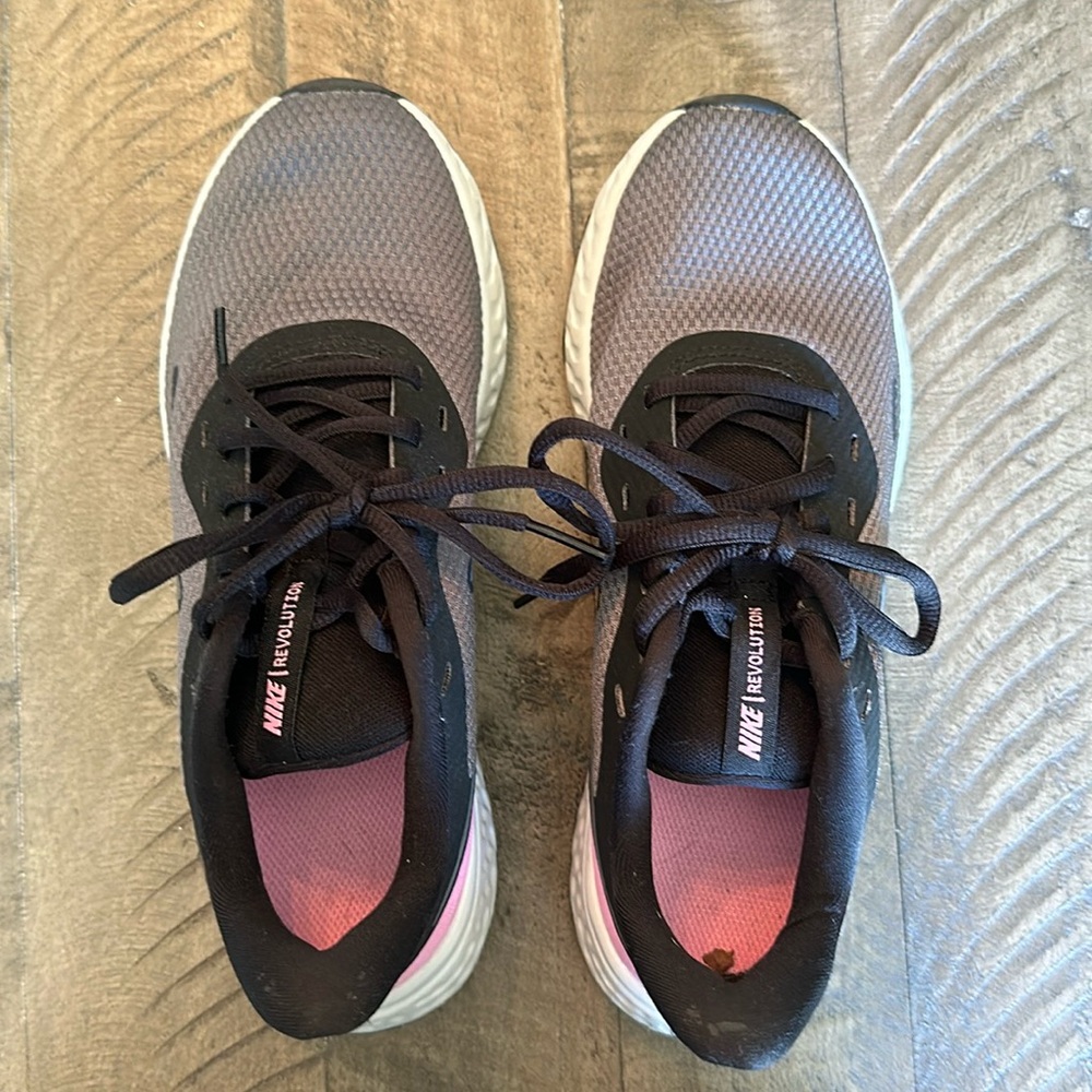 Nike, size 6.5, pink, black, and gray